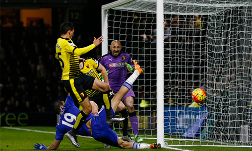 Costa là hiện thân cho sự bất lực của hàng công Chelsea trước Watford. Ảnh: Reuters.